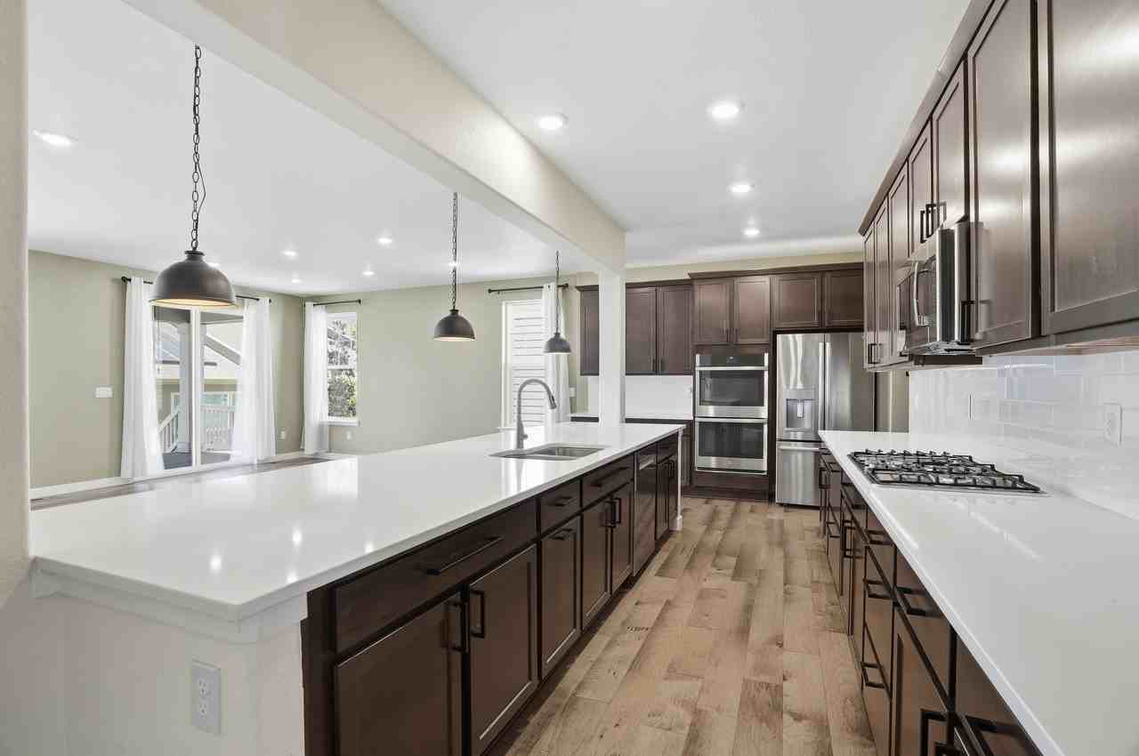 901 Sandstone Cir #1 - Photo 6 of 33
