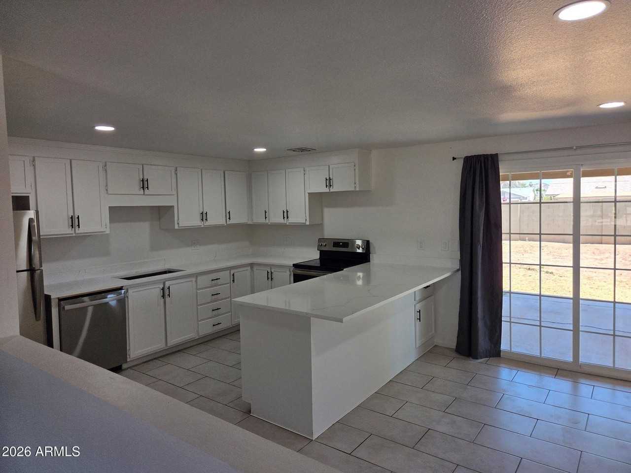 4045 E Willow Ave - Photo 4 of 12