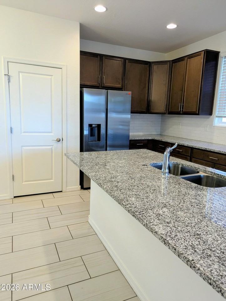 1123 E Westwood Dr - Photo 5 of 19