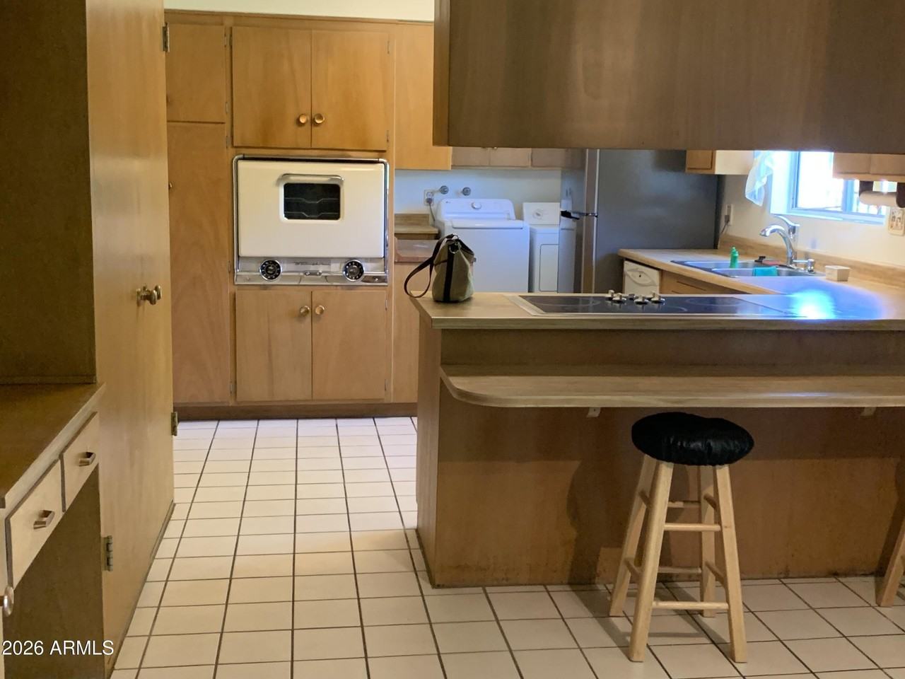 342 W Diana Ave - Photo 4 of 7
