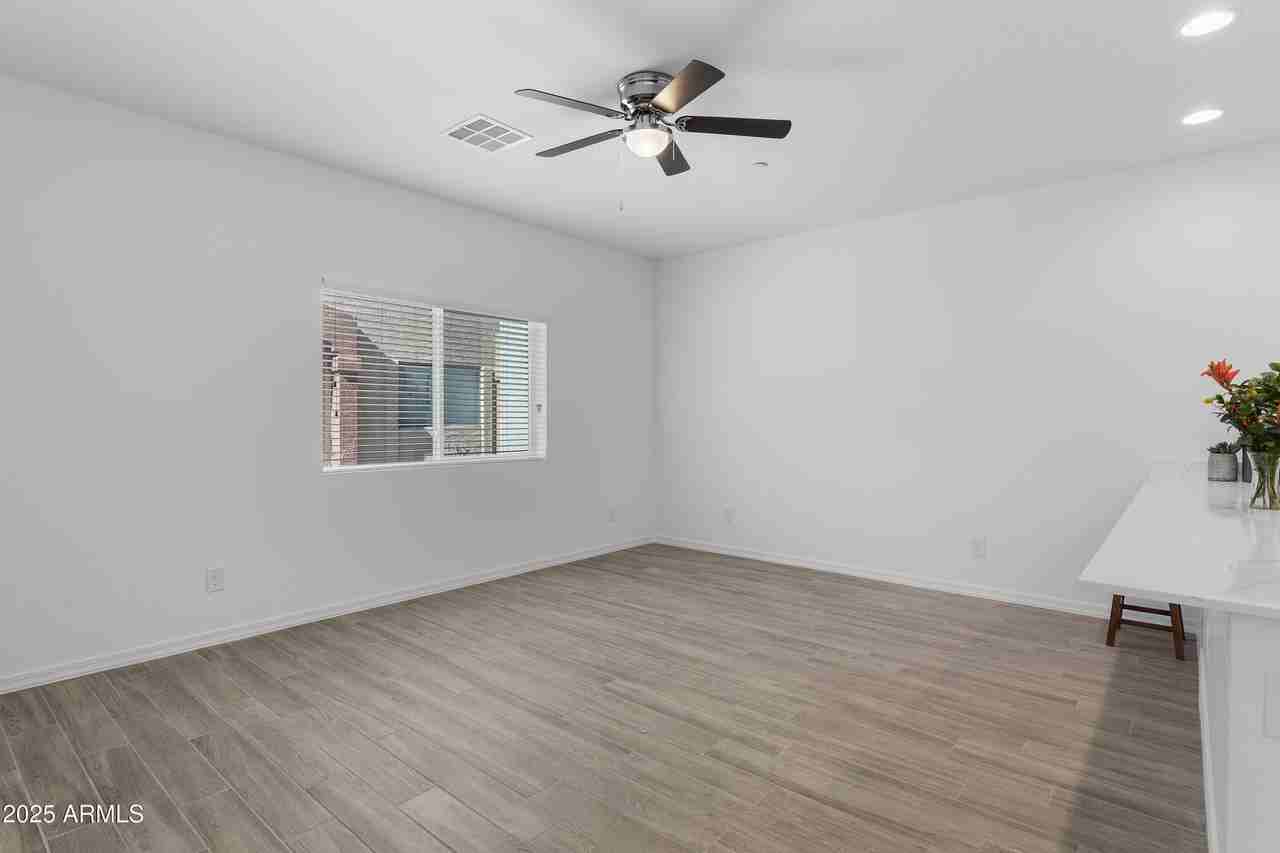 15636 N 29th St #1 - Photo 6 of 25