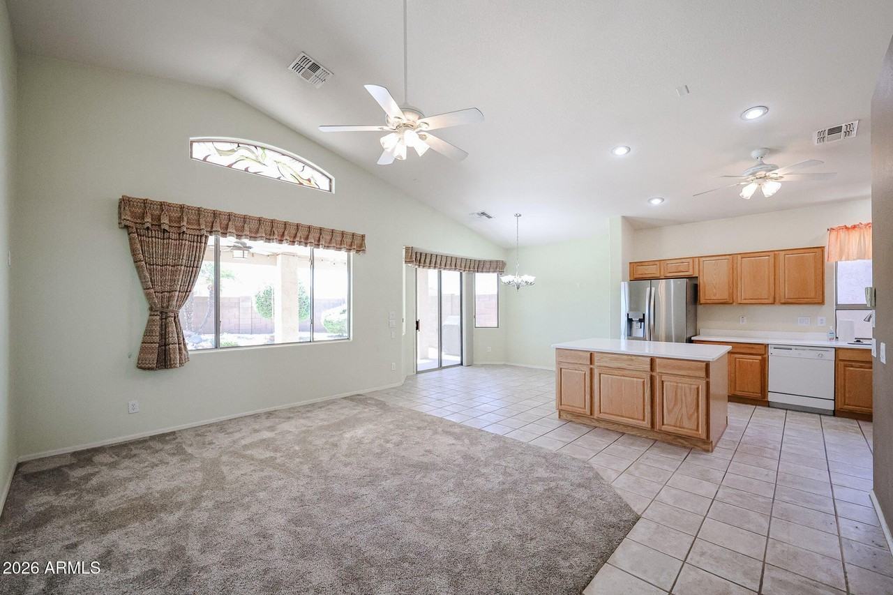 18100 N Coconino Dr - Photo 6 of 50