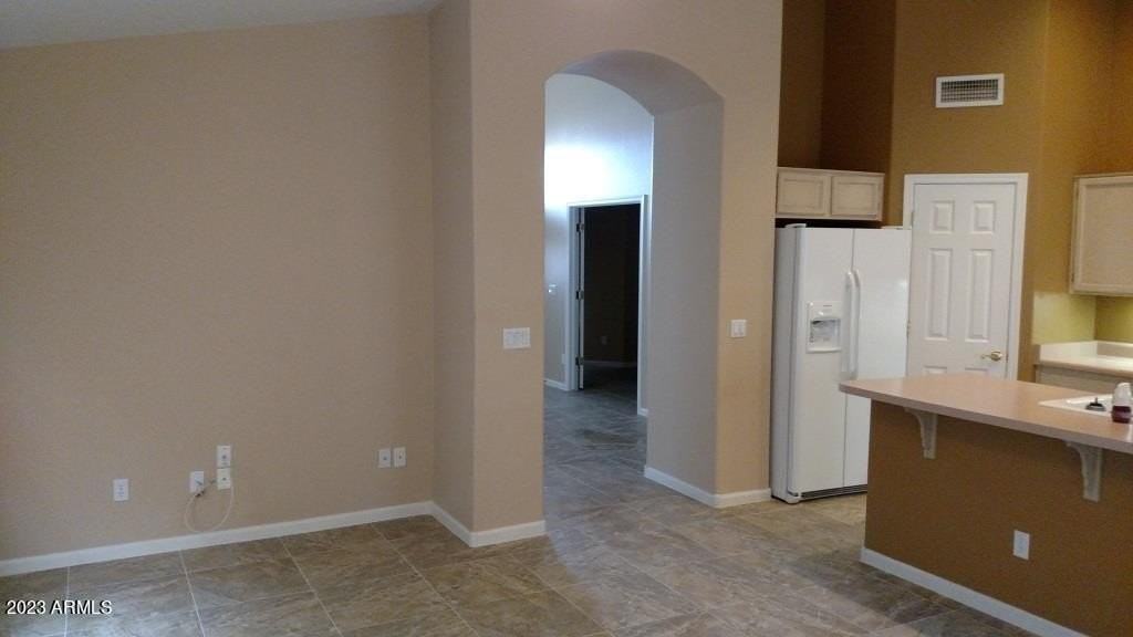 662 W Princeton Ave - Photo 3 of 20