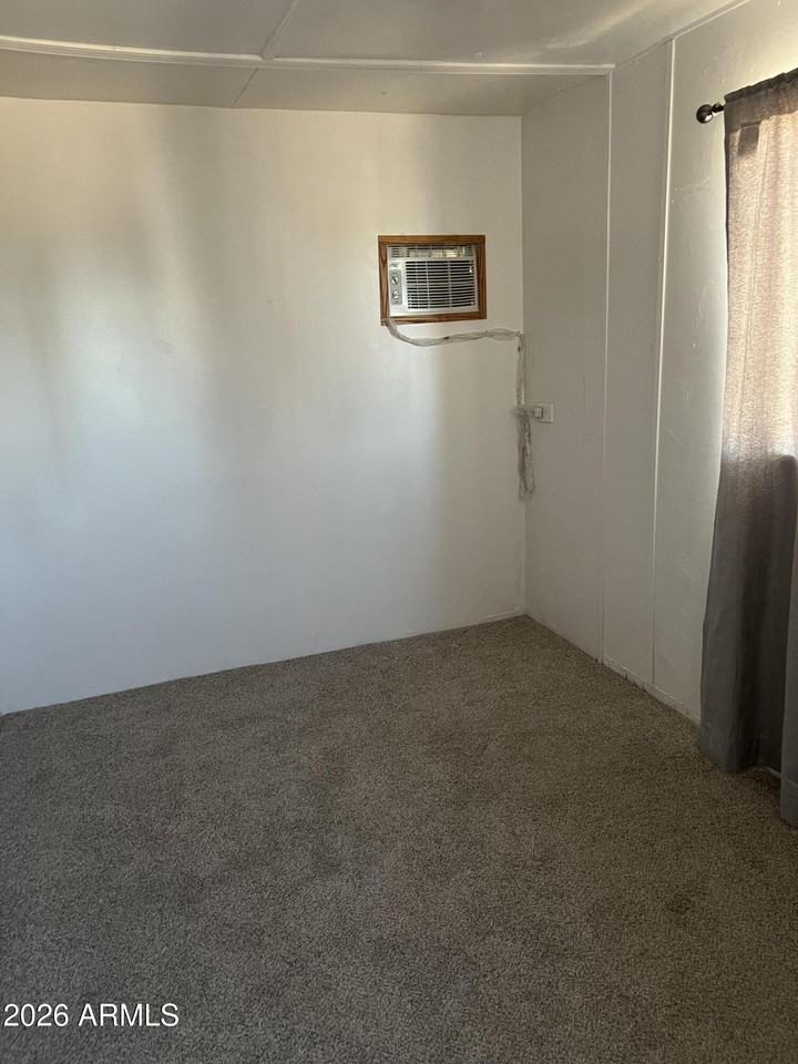 5818 N Tally Ho Ln - Photo 7 of 12
