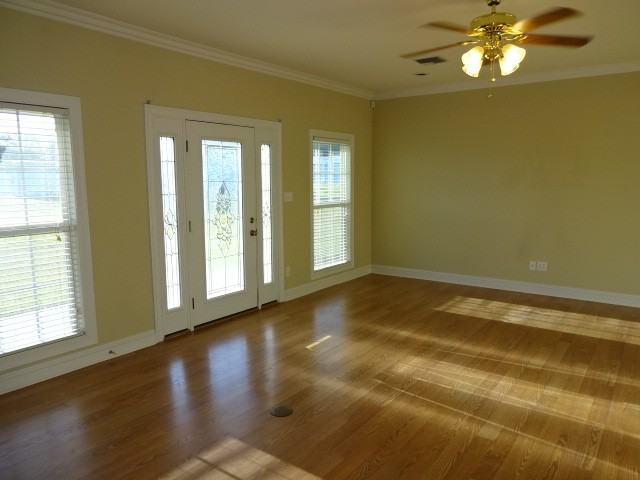 193 Riverview Dr - Photo 2 of 25