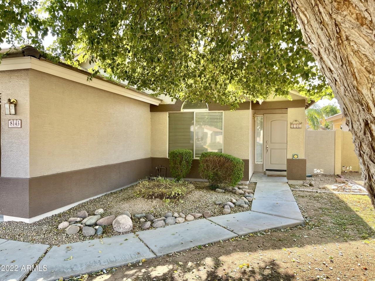 8143 W Mary Ann Dr - Photo 3 of 21