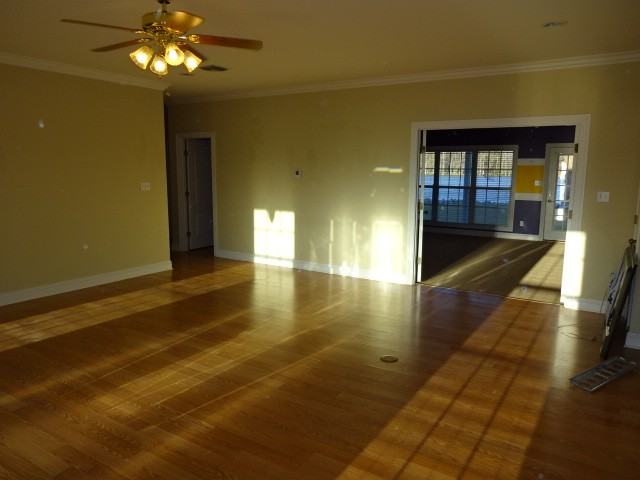 193 Riverview Dr - Photo 3 of 25