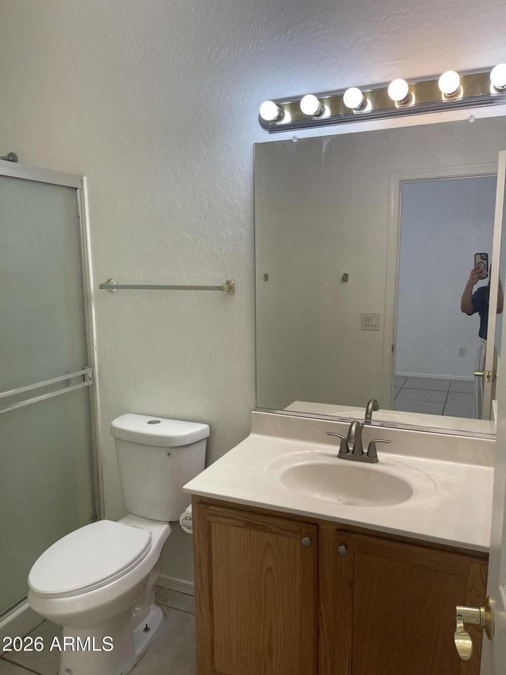 9940 E Medina Ave - Photo 4 of 14