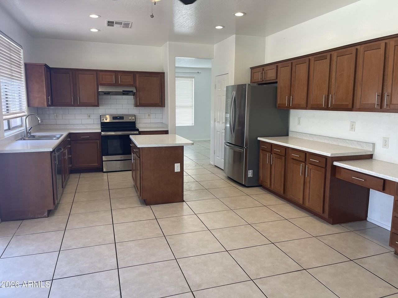 9940 E Medina Ave - Photo 6 of 14
