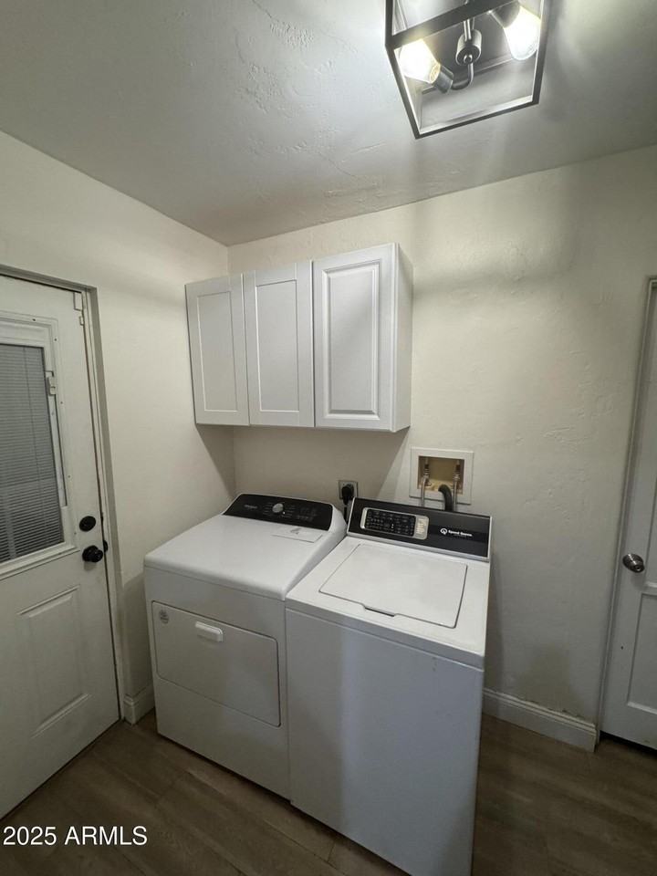 926 W Moreland St - Photo 6 of 8