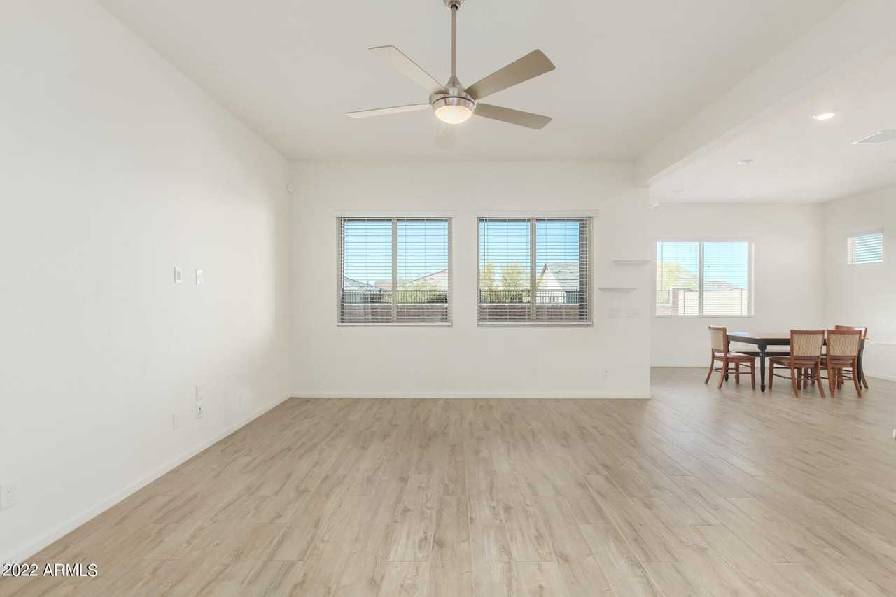 18545 W Chuckwalla Canyon Rd - Photo 3 of 50
