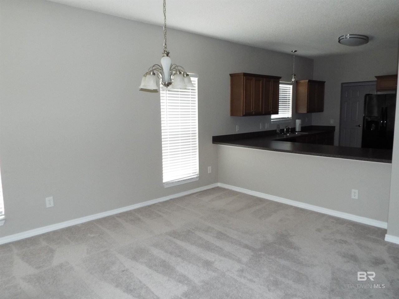 33064 Stables Dr - Photo 5 of 19
