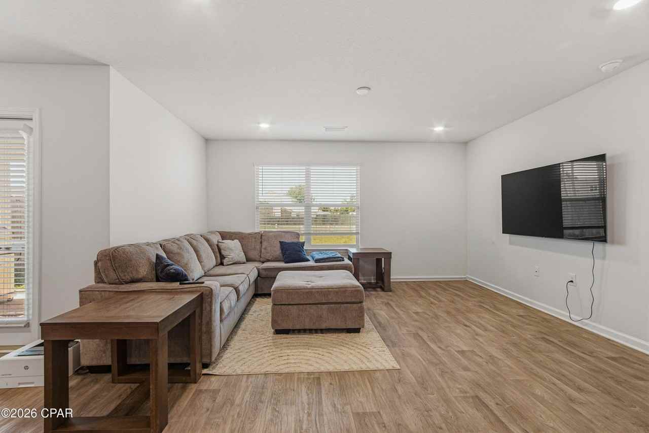 191 Ryder Ln - Photo 6 of 31