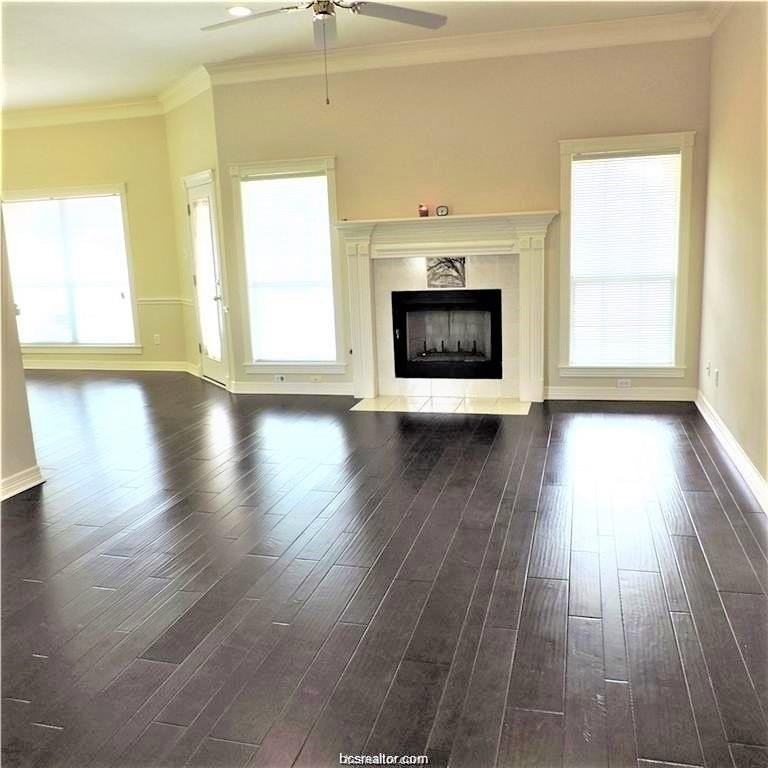 606 Aster Dr - Photo 2 of 18