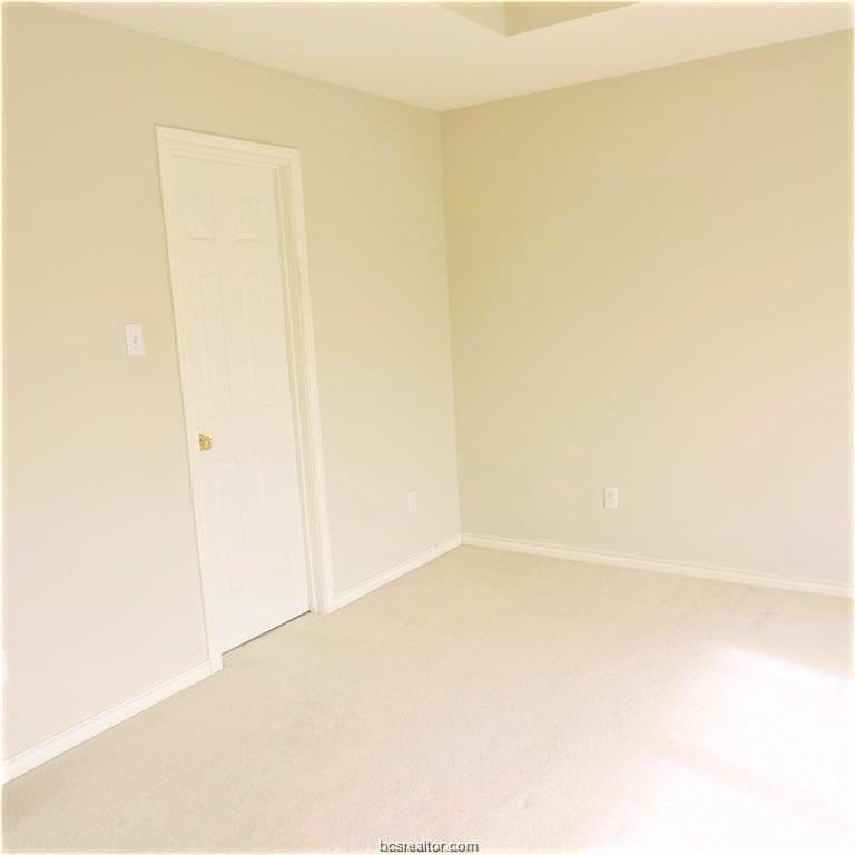 606 Aster Dr - Photo 7 of 18