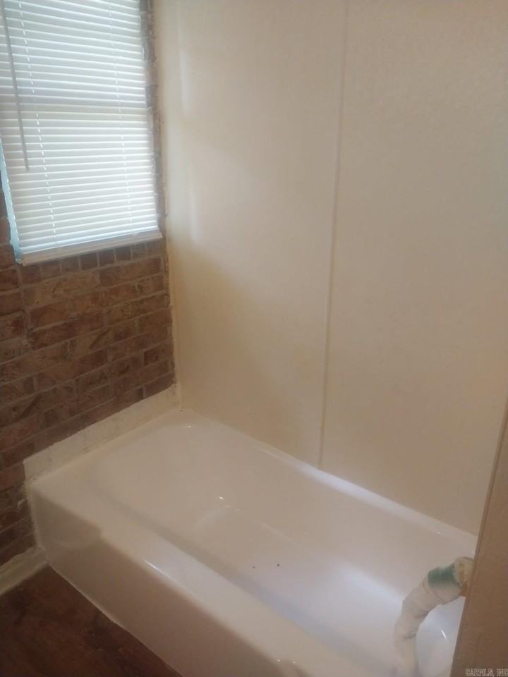 521 W 2nd Ave - Photo 6 of 8