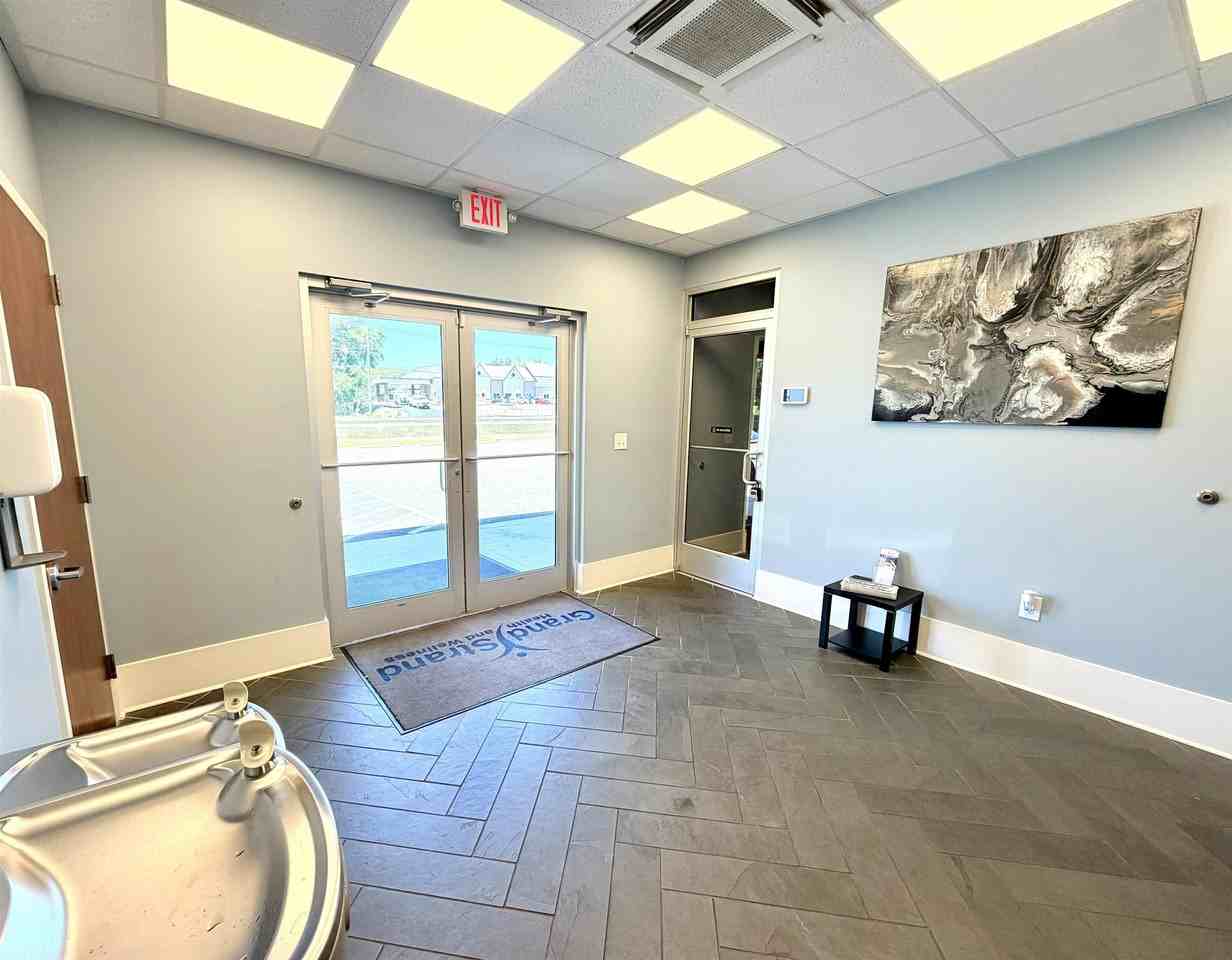 4717 Highway 17 - Photo 6 of 22