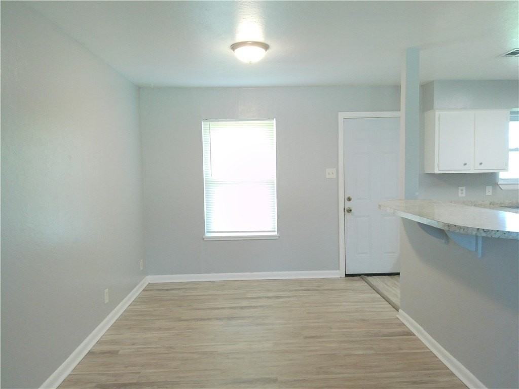 4318 Belfast Dr - Photo 5 of 18