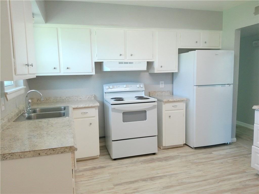 4318 Belfast Dr - Photo 6 of 18