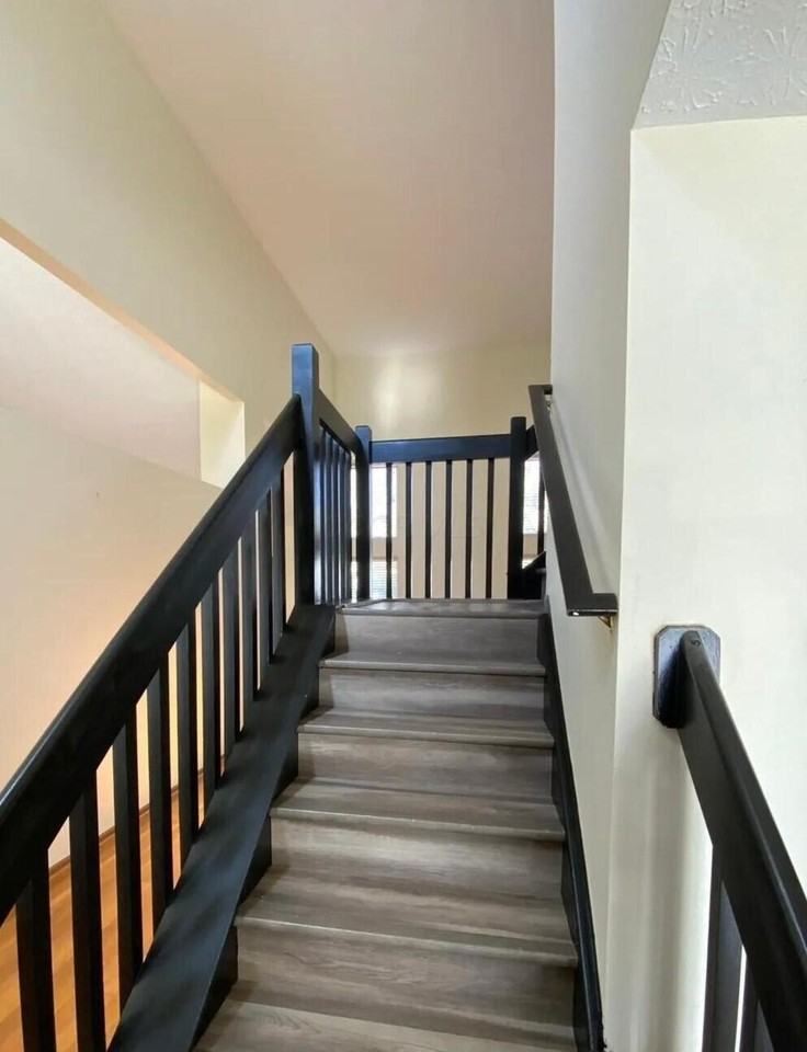 5476 Mirage Dr - Photo 3 of 23