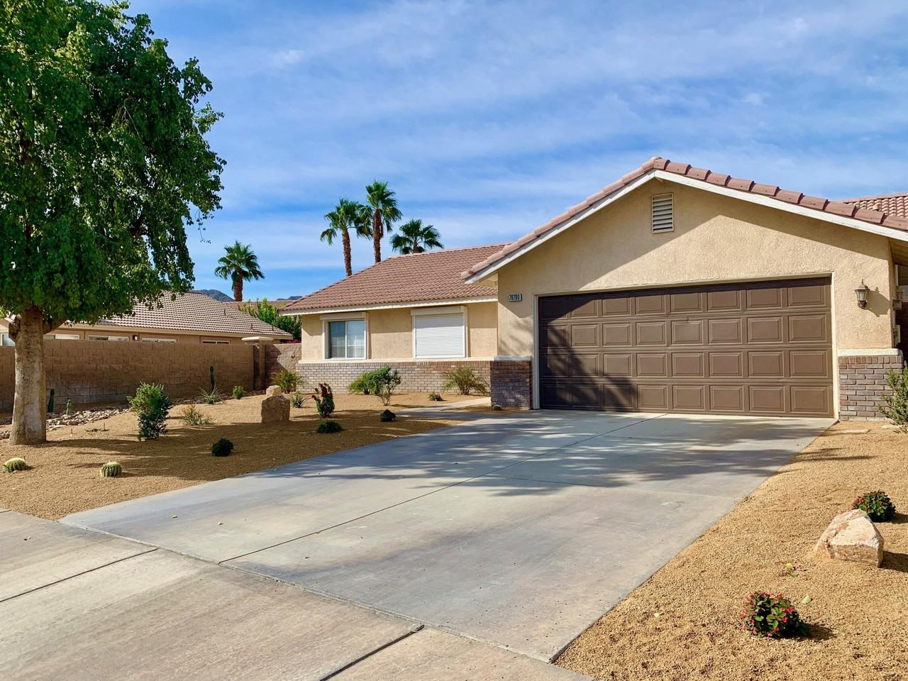 78780 Birchcrest Cir - Photo 2 of 20