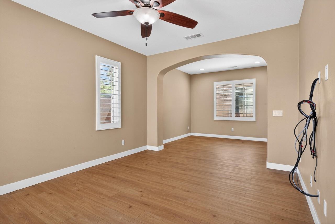 621 Calle Vibrante - Photo 3 of 45