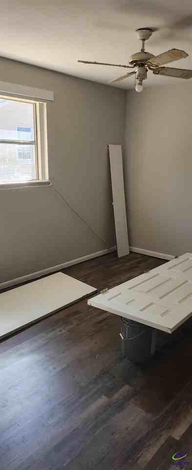402 Curtis St Apt A - Photo 4 of 10