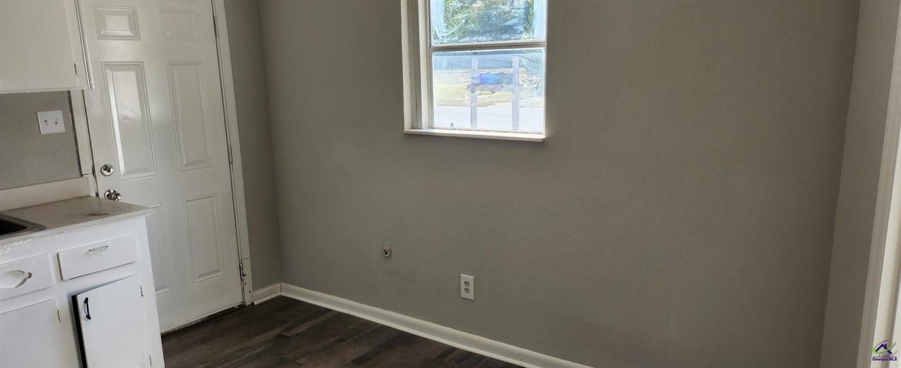 402 Curtis St Apt A - Photo 6 of 10