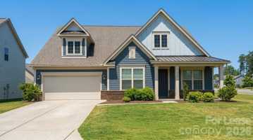 featured image of 906 Acorn Way