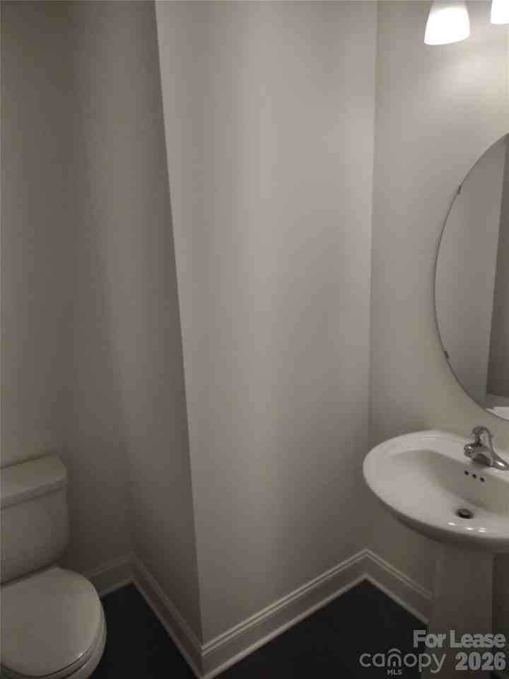 906 Acorn Way - Photo 6 of 16