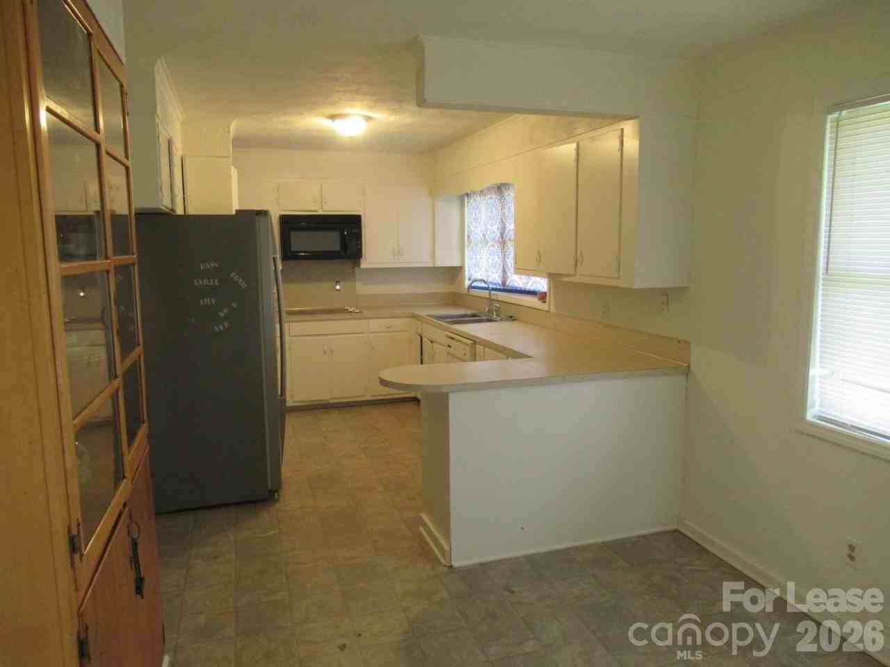 5767 Highway 150 E - Photo 5 of 16