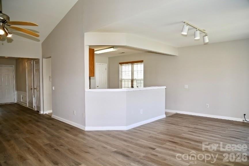 7531 Double Springs Ct - Photo 5 of 19