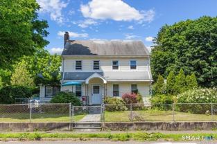 291 Strawberry Hill Ave - Photo 1 of 1