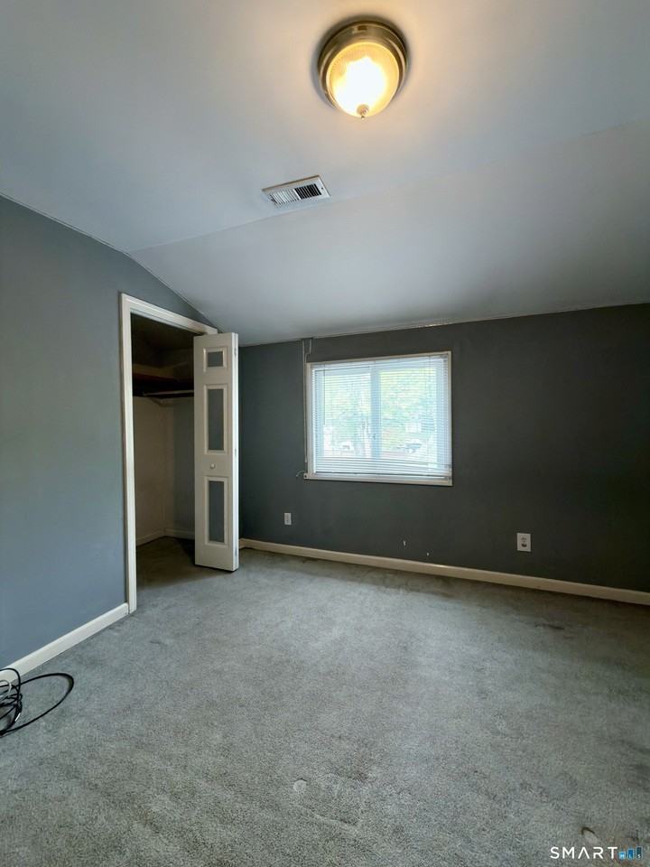 41 Perth St - Photo 4 of 7