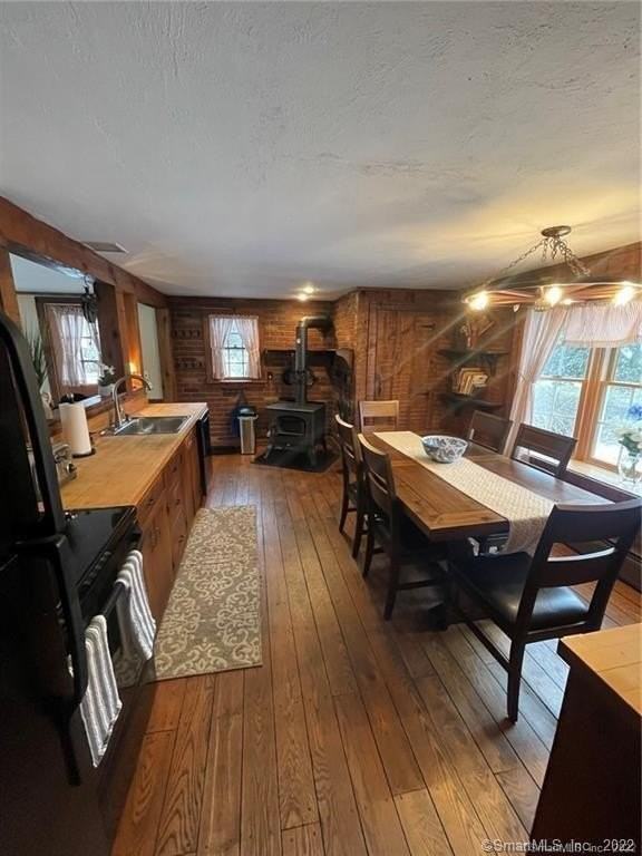 21 Wells Hill Rd - Photo 2 of 12