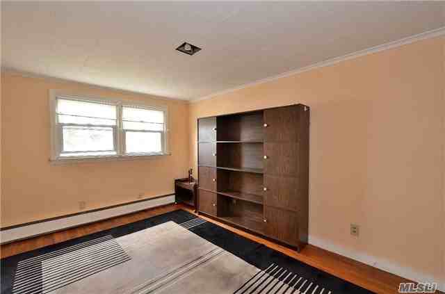 704 Lafayette Ave - Photo 2 of 5