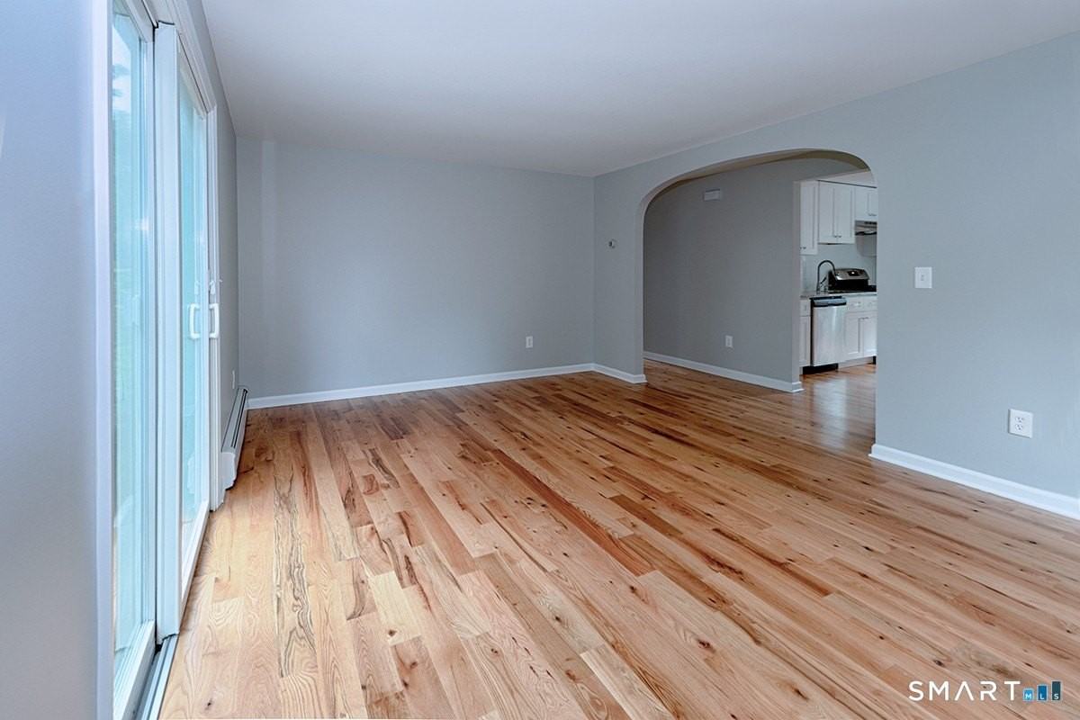 708 Black Rock Tpke - Photo 5 of 12