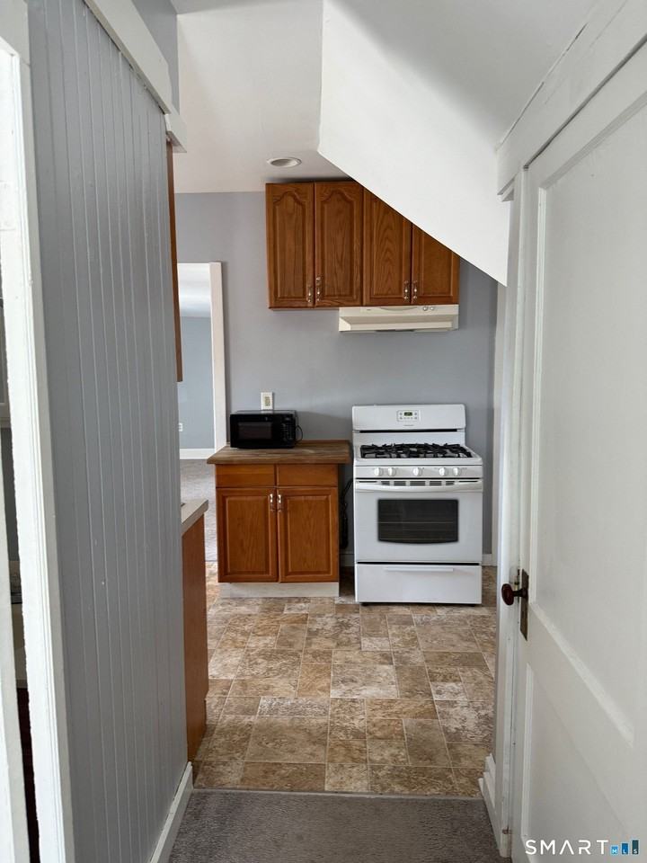 12 Hillcrest Ave #3 - Photo 2 of 17
