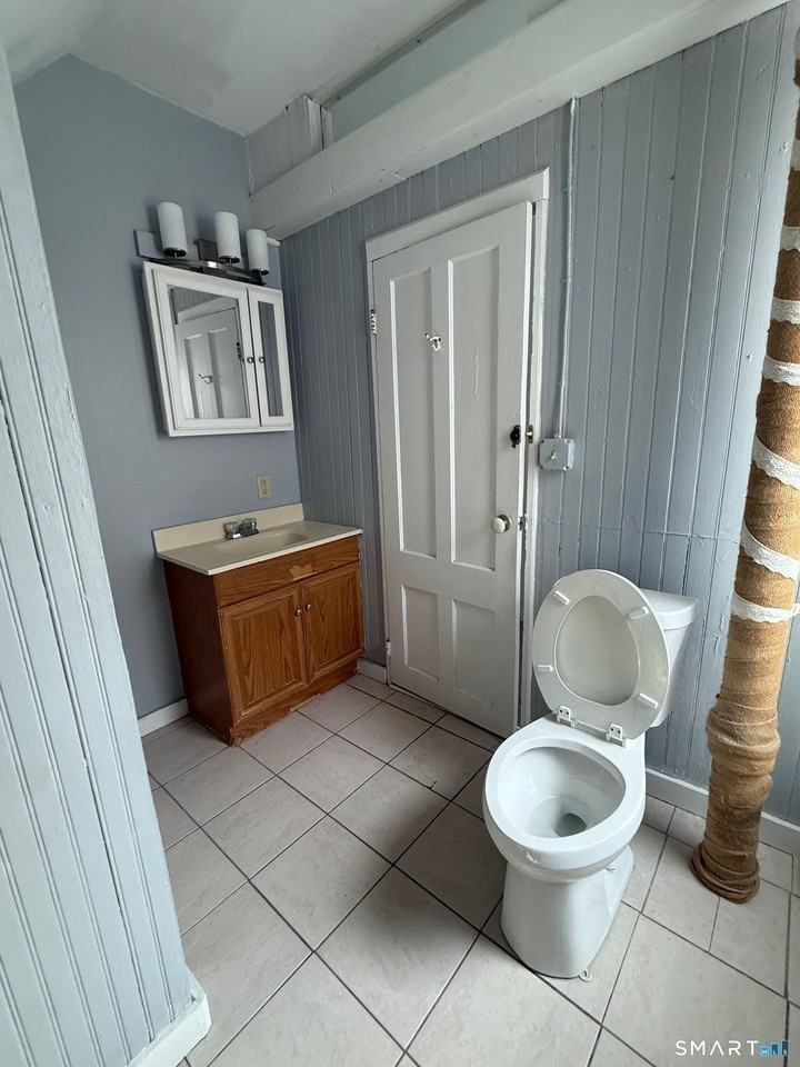 12 Hillcrest Ave #3 - Photo 4 of 17