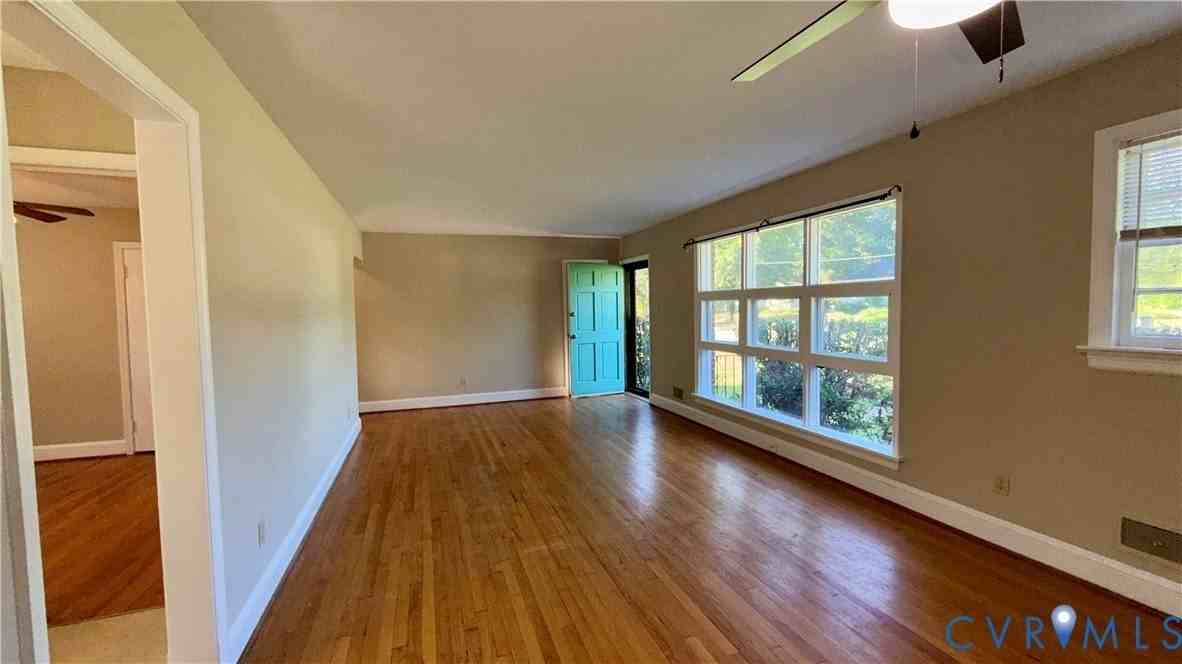 5630 Boynton Pl - Photo 4 of 20