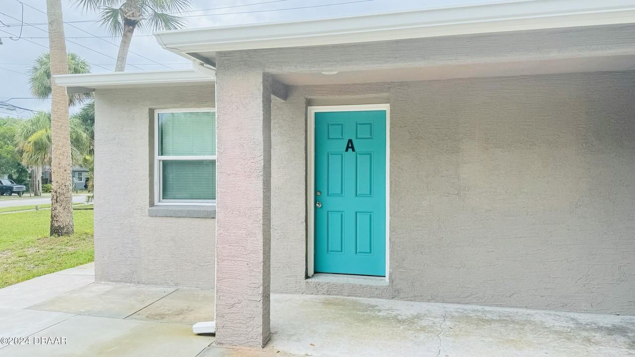 71 Rockefeller Dr #A - Photo 6 of 21