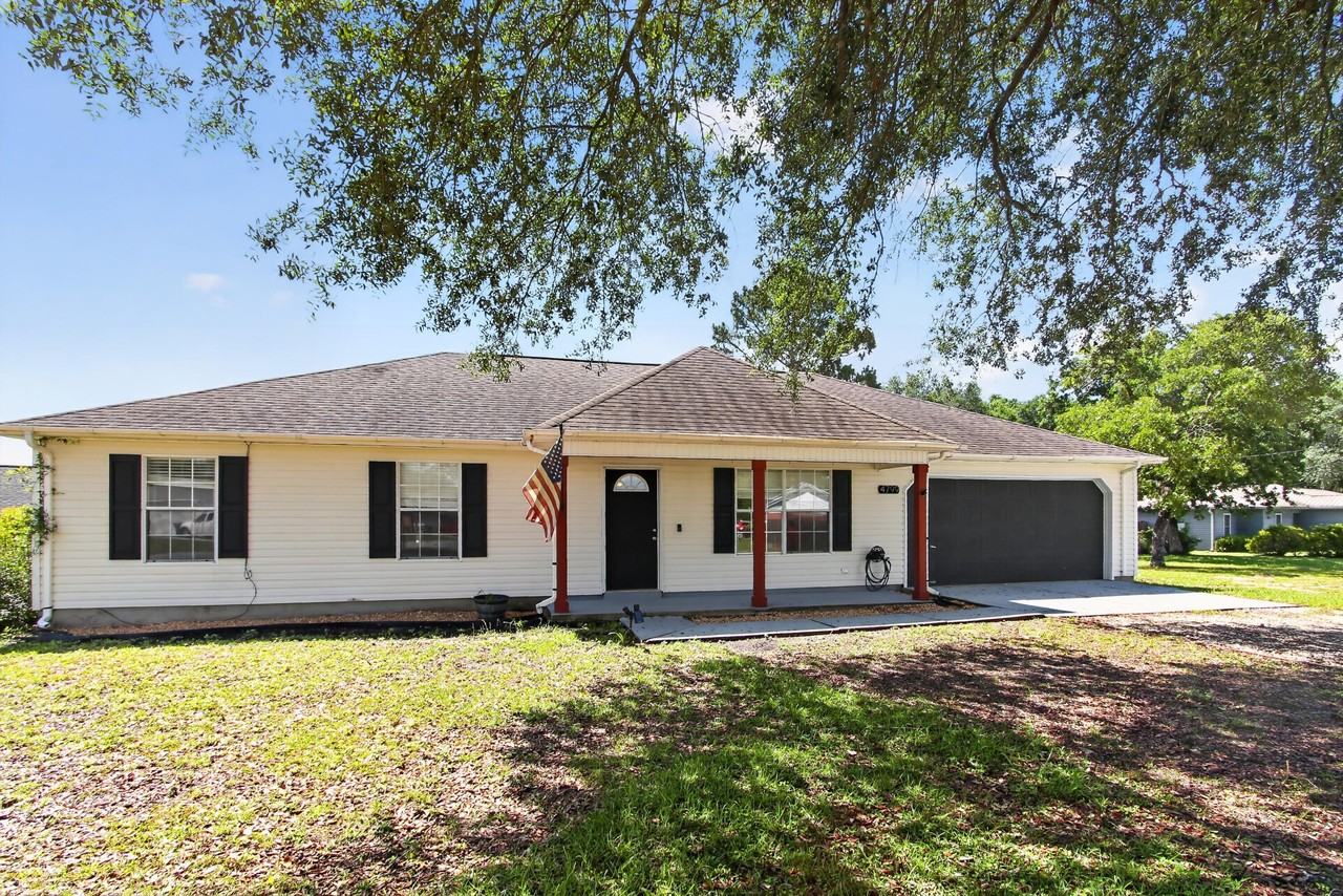 4799 Coronado Cir - Photo 2 of 37