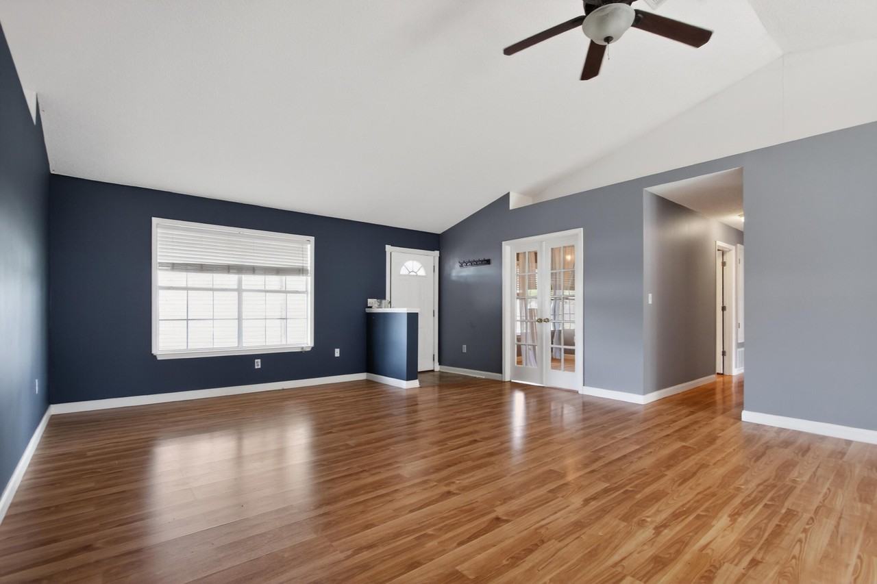 4799 Coronado Cir - Photo 6 of 37