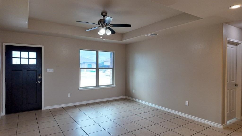 3485 Nicole St - Photo 5 of 28