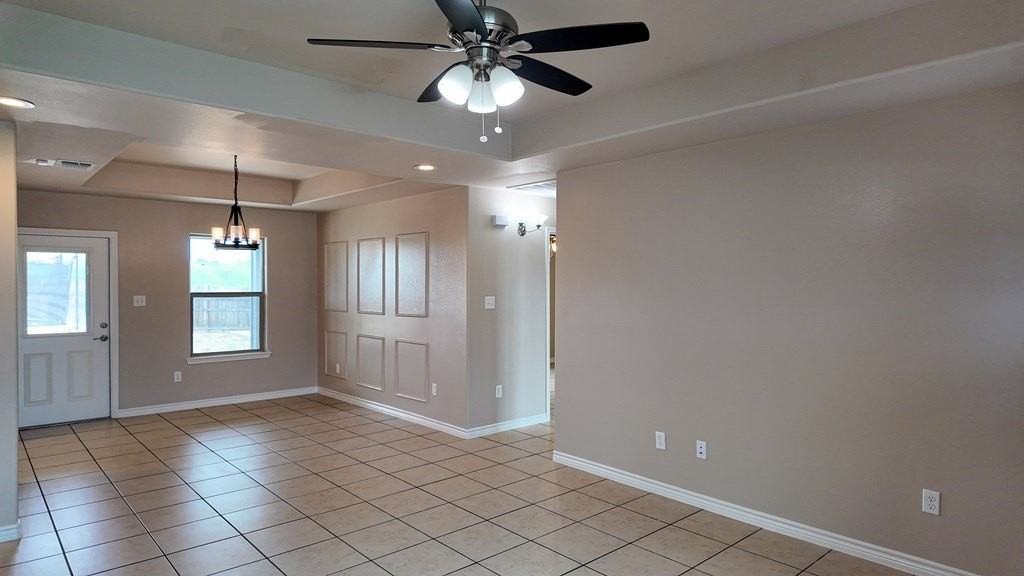 3485 Nicole St - Photo 7 of 28
