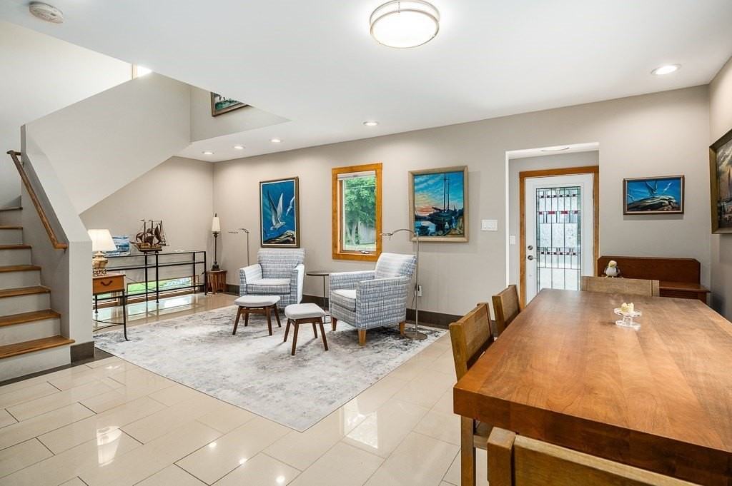 82 Bass Ave - Photo 4 of 17