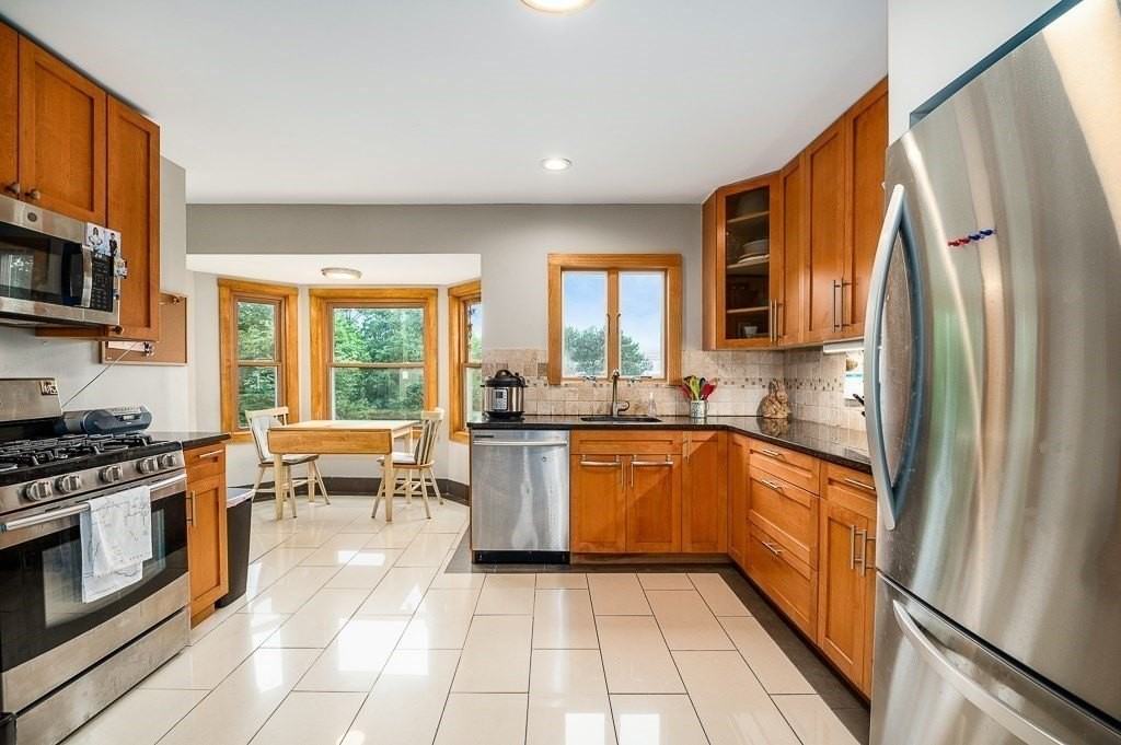 82 Bass Ave - Photo 7 of 17
