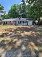 featured image of 1644 Sweetgum Cir