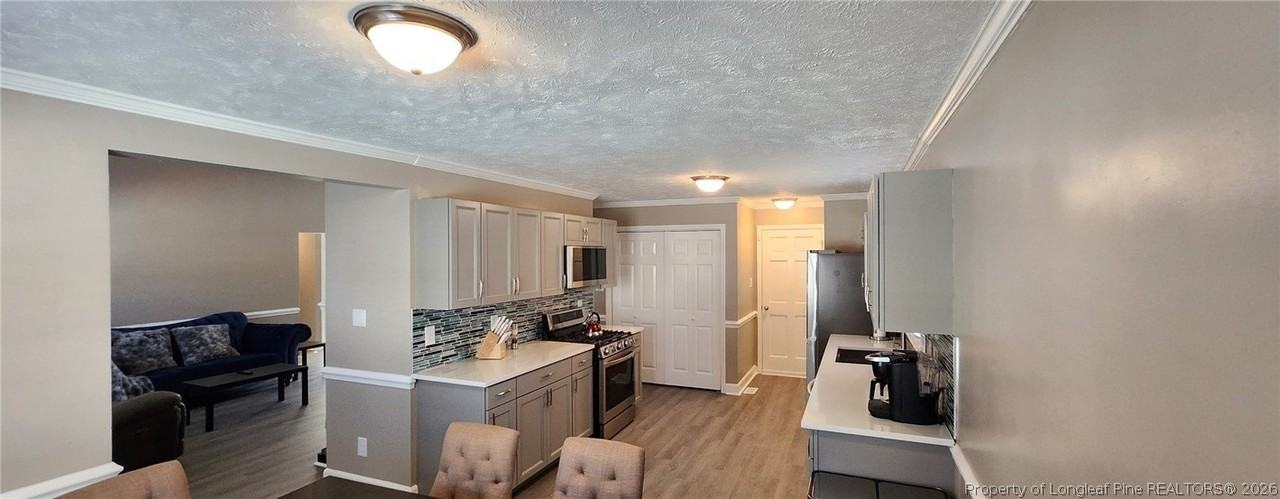258 Kenwood Dr - Photo 5 of 23
