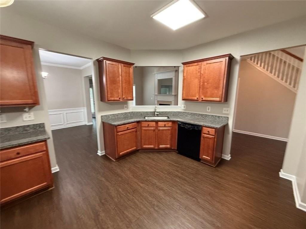 5750 Carrington Pl - Photo 4 of 43